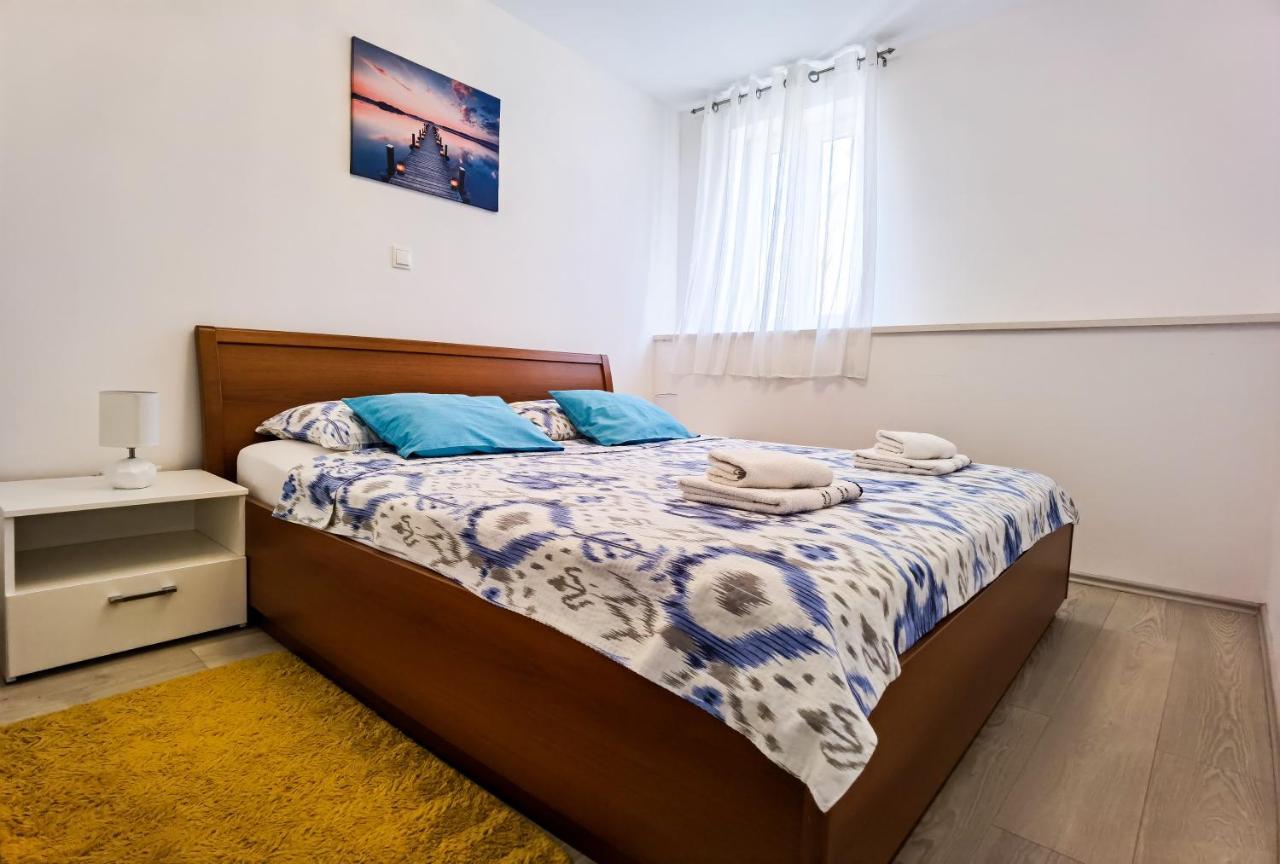 Stone House Varos Apartments Сплит Экстерьер фото
